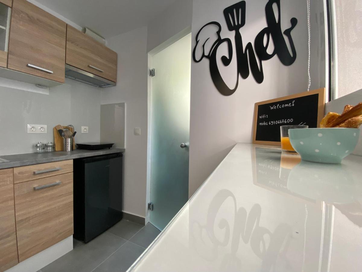 Tiny Little House Apartment Athens Ngoại thất bức ảnh