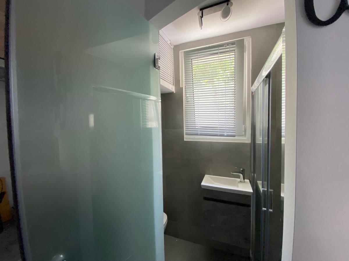 Tiny Little House Apartment Athens Ngoại thất bức ảnh
